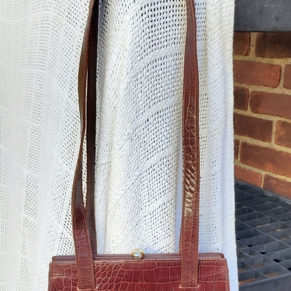 Claudia Barnes  Vintage embossed leather‎ bag - Picture 11 of 12